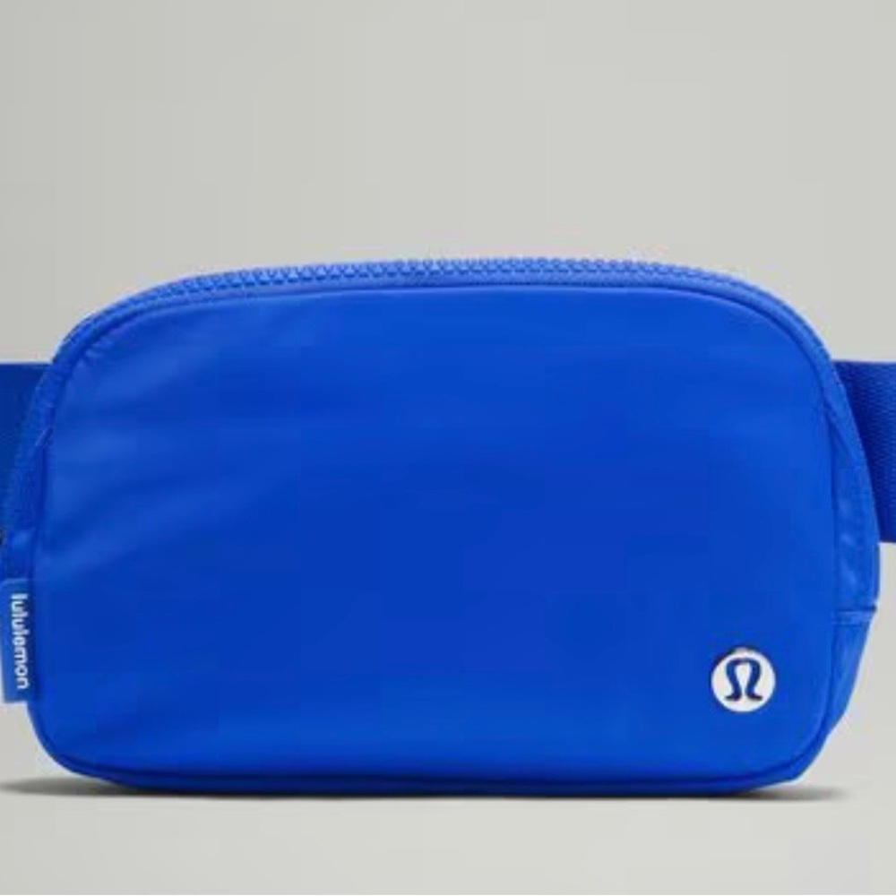 NWT Lululemon 1L Belt Bag Cerulean Blue Bag - Picture 6 of 8
